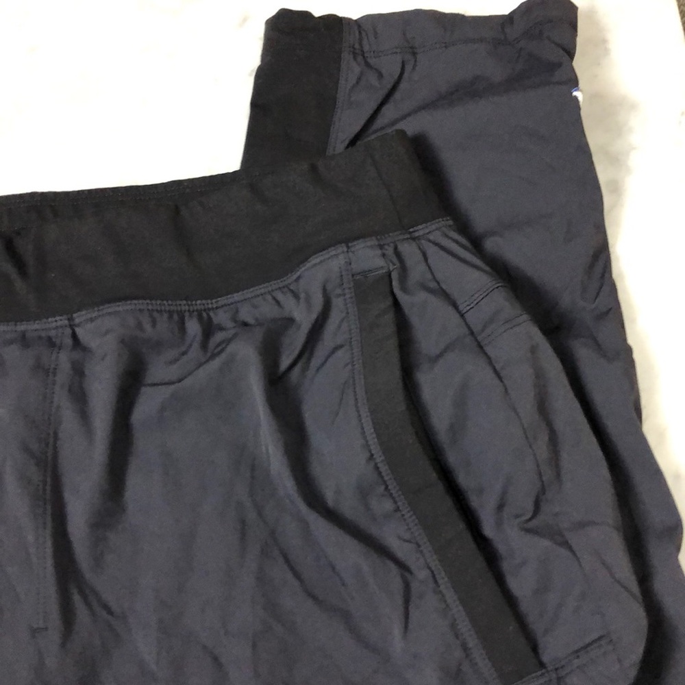 Lululemon by Berry’s pants with logo - Picture 3 of 12